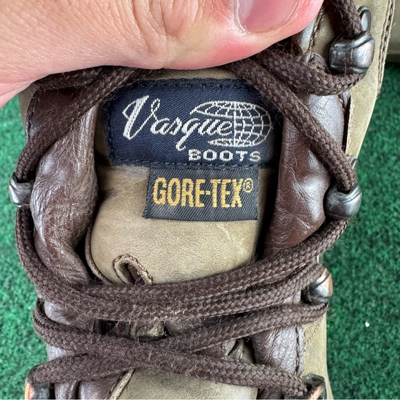 Vasque Cowhide Leather Brown Hiking Boots Men 7.5 Womens 9 Made In Italy - Picture 7 of 14